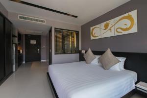 Patong Beachfront Studio 2 Mins Walk 2 Patong Beach