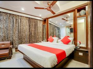 Hotel Roma Deluxe - New Delhi Railway Station