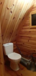 Chalets la cabane au fond du jardin : photos des chambres
