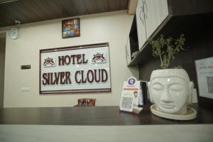 Hotel Silver Cloud