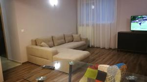 BEST APARTHOTEL EVER! next to Airport Otopeni