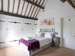 Delightful 4 bedroom Cotswold character cottage - Pass the Keys