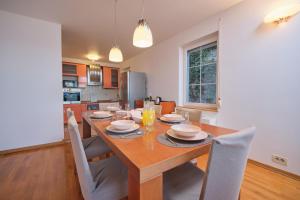 Holiday Seaview Apartment by Litto