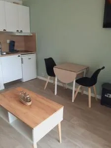 studio calme et paisible avec piscine et parking privé - Balaruc-le-Vieux