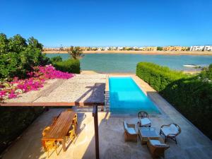 3BR Family Villa in Sabina, El Gouna. Lagoon & Private Pool