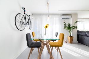 Premium apartment Granada Center with balcony view