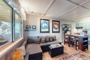 Hi Country 811 - Maryvale