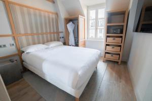 Hotels Le Grand Pavillon Chantilly : photos des chambres