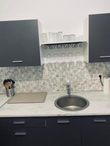 Résidence Eden, T2 Confort, à 10 mins du centre de Paris, Parking