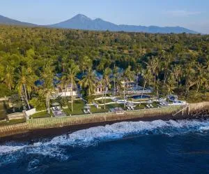 Kanna Seafront Estate Tulamben - كوبو