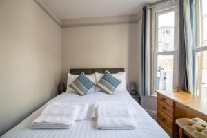 Sea La Vie- Cosy, Modern, Harbourside Views