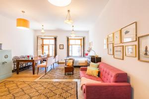 Atelier by the River