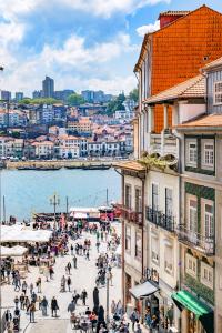 Atelier by the River