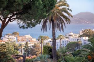 Dream Apartment by Halldis