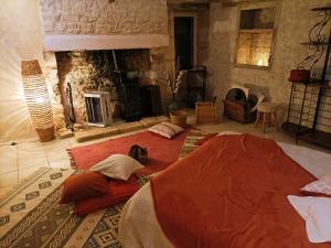 Sejours chez l'habitant Gite Familiale & SPA Prive - LE LOGIS DE PEARL : photos des chambres