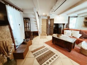 Sejours chez l'habitant Gite Familiale & SPA Prive - LE LOGIS DE PEARL : photos des chambres