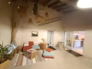 Sejours chez l'habitant Gite Familiale & SPA Prive - LE LOGIS DE PEARL : photos des chambres