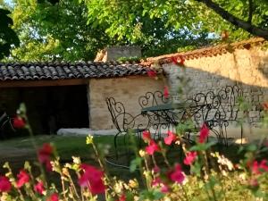 Sejours chez l'habitant Gite Familiale & SPA Prive - LE LOGIS DE PEARL : photos des chambres