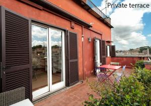 Paradiso Penthouse - FromHometoRome