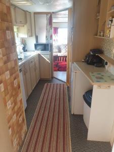 Red 2 Caravan Ingoldmells 6 berth 3 bedrooms