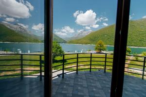 Piva lake