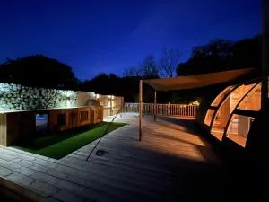 Sunrise Dome Tent - Redberth