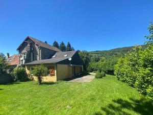 Maisons de vacances Maison lumineuse et spacieuse avec terrain : photos des chambres