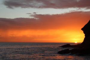 Shankton Harbour 3 Bedroom 4 Bathroom Beach House w Private BEACH SEA path