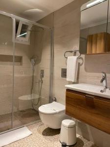 Azka Hotel