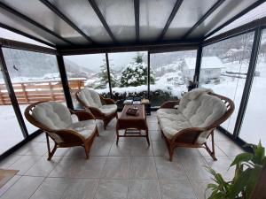 Chalets Chalet individuel - Panoramique montagnes & Proche SKI : photos des chambres