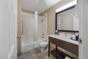Double Room with Two Double Beds - Non-Smoking room in Quality Inn