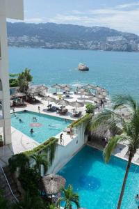 Suite frente al mar en Torres Gemelas Acapulco
