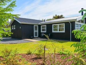 Cozy Coastal Cottage in Blokhus-By Traum