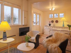 Seaside Charm in Munkerup-By Traum