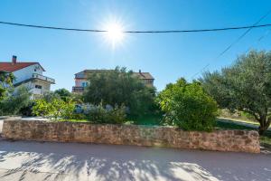 Apartments by the sea Bibinje, Zadar - 5786 