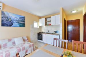 Apartments by the sea Bibinje, Zadar - 5786