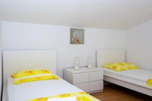 Apartments with parking space Razanac, Zadar - 6919