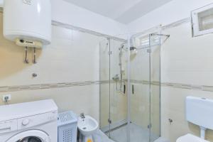 Apartments with parking space Bibinje, Zadar - 12270