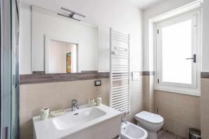 Milano City Apartments - Parking and Comfort - Spacious Apt up to 8 Pax