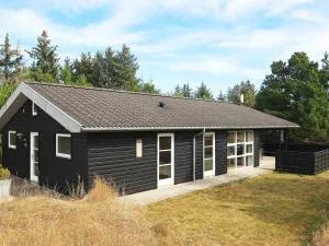Three-Bedroom Holiday home in Ålbæk 21 - Hedensted - Nordjylland
