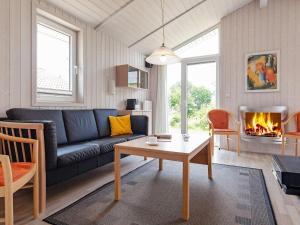 Two Bedroom Holiday home in Grömitz 20