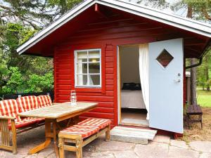 6 person holiday home in Mönsterås-By Traum