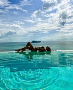 Bluerama - Adults Only