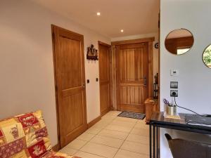 Joli 2 pièces, animaux admis, parking, à Bourg St Maurice - FR-1-411-845