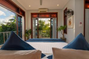 Sông River Homestay Hội An