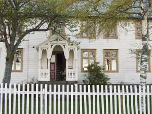 Seven-Bedroom Holiday home in Flatanger 1