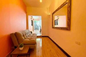 4BR House Old City rooftop jacuzzi AC full Wifi