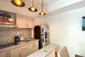 4BR House Old City rooftop jacuzzi AC full Wifi