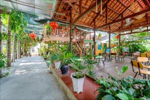 Alley Garden Homestay Hoi An