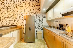 OLD CITY CRAZY LOCATION 4br jacuzzi wifi Ac hottub